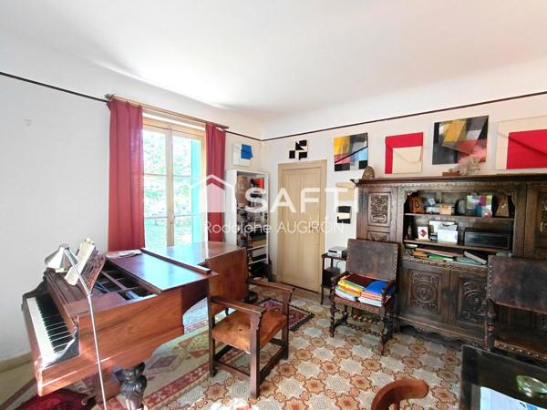 VILLA de Maître