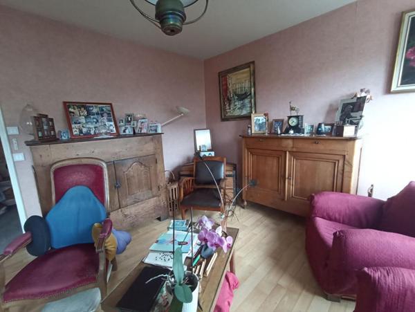 Appartement 73 m2, 1er étage, résidence ST GERMAIN à CHATEAUROUX, cave et garage