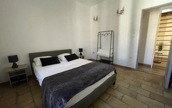 Vente Appartement P4 avec terrasse Intra muros Aigues-mortes