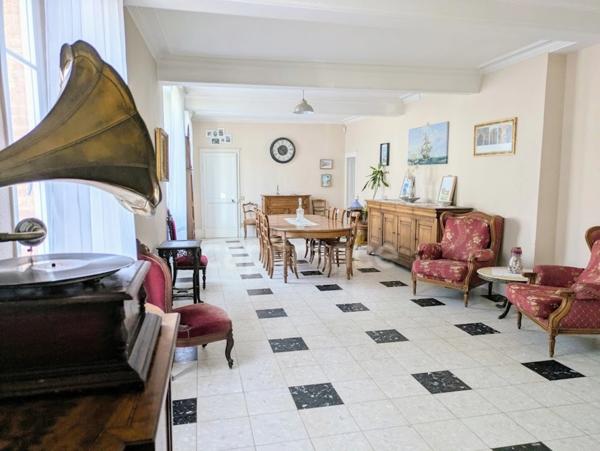 Demeure d’exception au cœur d’Aumale – Prix ajusté