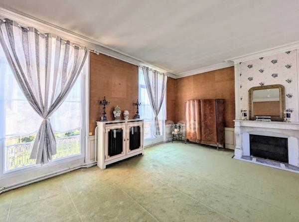 Demeure d’exception au cœur d’Aumale – Prix ajusté