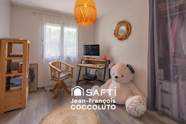 Belle contemporaine dans un secteur agréable