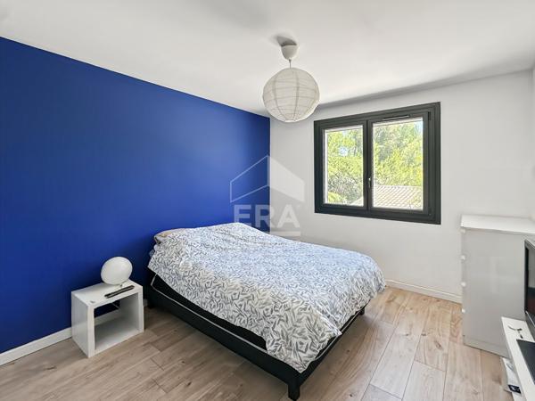 Villa plain pied environnement calme et piscine