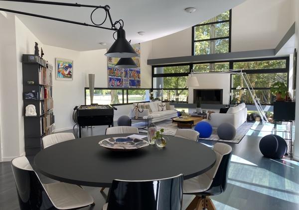 Villa d'exception 400 m² aux portes de Nantes dans un parc 13.000 m²