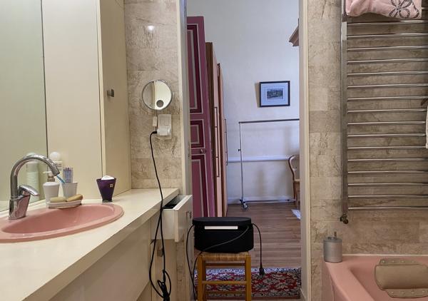 Bel appartement de caractère de 140 m² au sol (127 m² Carrez) dans un immeuble restauré du XVIIIème siècle