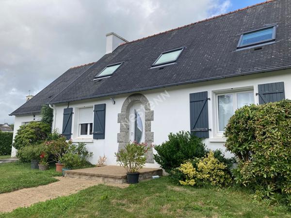 Maison totalement rénovée 4 chambres à Briec !