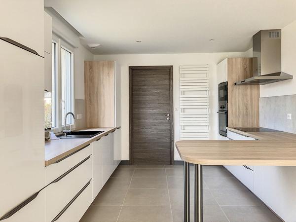 Maison totalement rénovée 4 chambres à Briec !