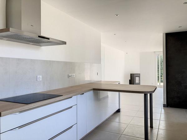 Maison totalement rénovée 4 chambres à Briec !