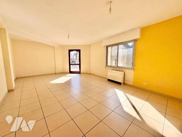 ÉTUDE TRENTE CINQ NOTAIRES / Appartement T2 - 51,61 m² - Coeur de bourg - Exposition SUD / EST...