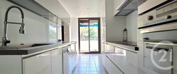 Appartement T3 à vendre  4 pièces - 81,09 m2 MARSEILLE - 13009