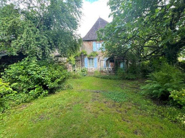 Maison - Proximite oloron-sainte-marie - Réf.:205405 PROXIMITE IMMEDIATE OLORON - BELLE MAISON AVEC DEPENDANCES - CHARME DE L'ANCIEN