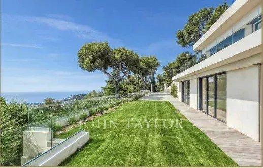 ROQUEBRUNE CAP MARTIN DOMAINE - VILLA CONTEMPORAINE FINIE - VUE MER PANORAMIQUE- PISCINE - GARAGES