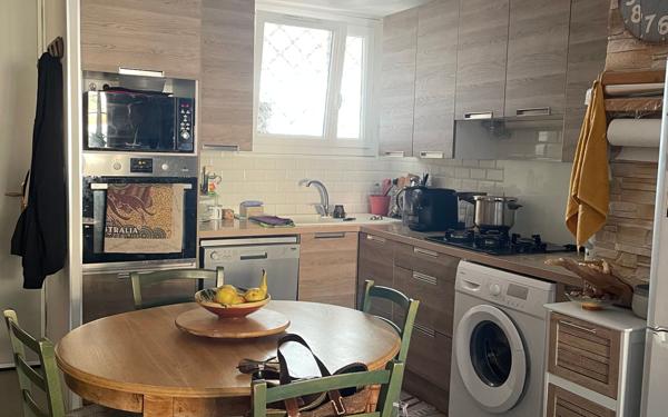 Appartement à louer    3 pièces • 57 m2 Nice