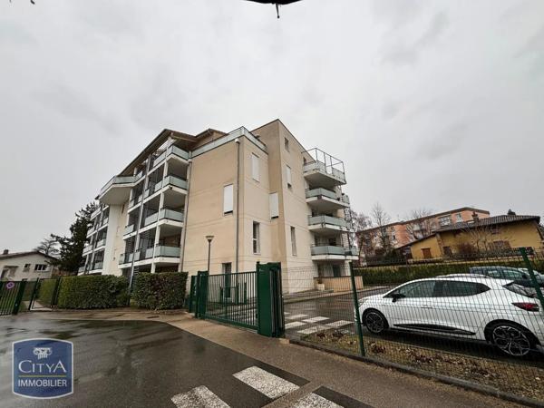 Appartement à louer 3 pièces 74.45m²