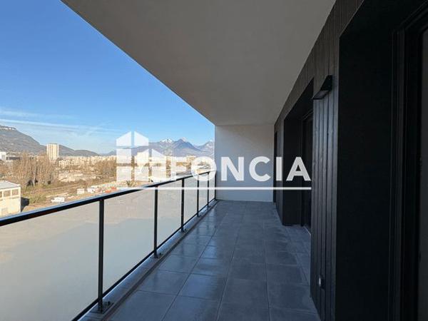 Location Appartement 3 pièces 64.05 m² - AVENUE CHARLES DE GAULLE ZAC DES MINOTIERS Pont De Claix 38800