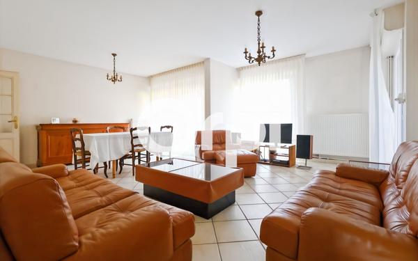 Maison à vendre    5 pièces •  Bergues