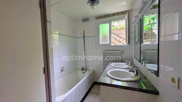 Immeuble à vendre QUIMPER (29) avec jardin et garage