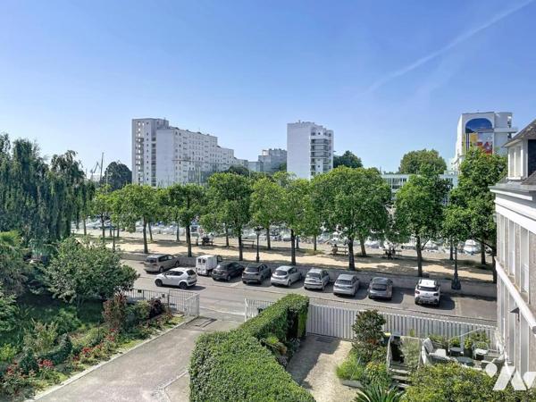 LORIENT CENTRE - FACE PORT DE PLAISANCE 