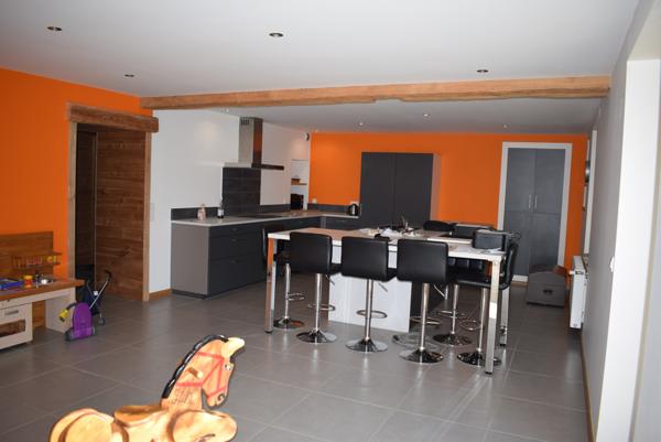 Frasne (25560) VASTE MAISON RENOVEE FRASNE GARE TGV