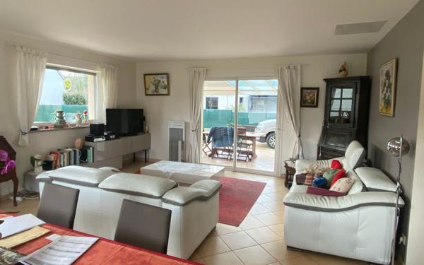 Maison à vendre    3 pièces • 134 m2 Nay