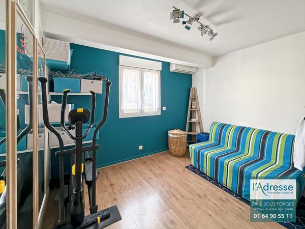 Centre-ville de Briis sous forges - Maison 3 chambres + bureau 417m² de terrain
