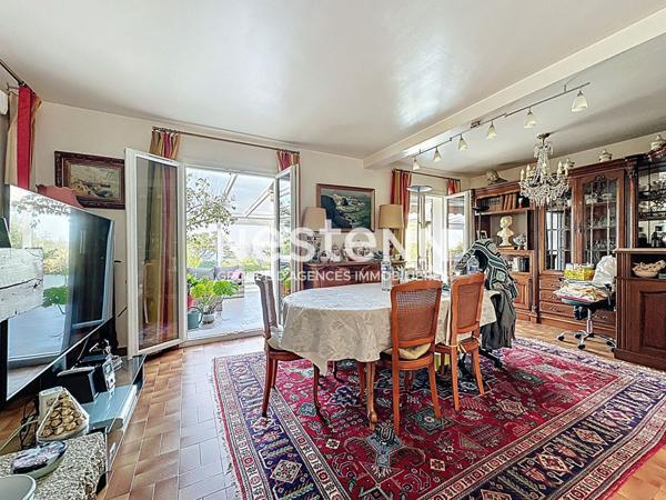 Maison familiale à vendre à Lanvéoc - vue mer et accès privé