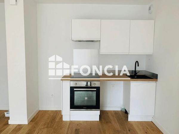 Location Appartement 2 pièces 42.2 m² - LUMINESENS 2 - 11 RUE ANGELA DAVIS PORTE C12 Lens 62300