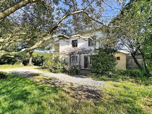 Sud Ardèche - Saint Paul Le Jeune : Maison 138 m2 -  2 logements - Garage indépendant - Terrain 2877 m2