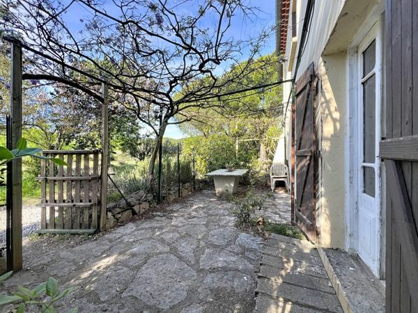 Sud Ardèche - Saint Paul Le Jeune : Maison 138 m2 -  2 logements - Garage indépendant - Terrain 2877 m2