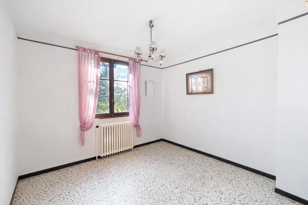 Sud Ardèche - Saint Paul Le Jeune : Maison 138 m2 -  2 logements - Garage indépendant - Terrain 2877 m2