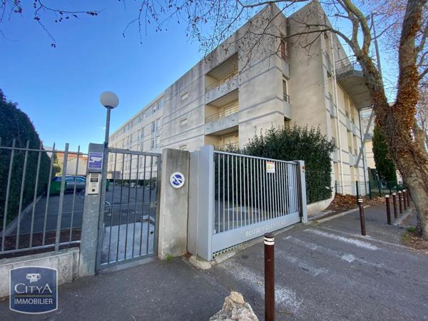 Parking à louer Avignon (84000)