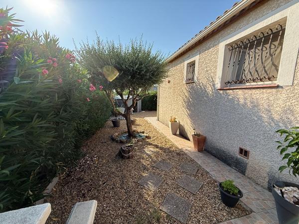 MAISON AVEC JARDIN ET PISCINE A RIEUX MINERVOIS