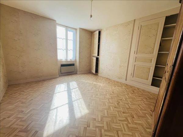 Maison à vendre 39 550 € Ferrière-Larçon 4 p 83 m² DPE F