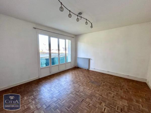 Appartement à louer 2 pièces 50.03m² Tours (37100)