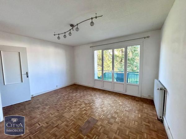 Appartement à louer 2 pièces 50.03m² Tours (37100)