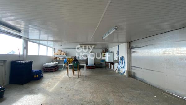 Batiment ostréicole avec claires