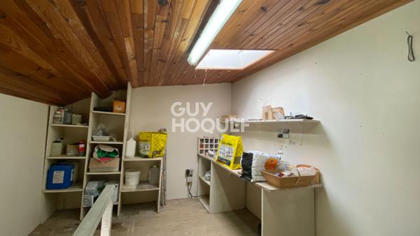 Batiment ostréicole avec claires