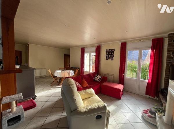 Dans un secteur résidentiel calme et recherché, plain pied individuel de 98 m2 habitables avec ...