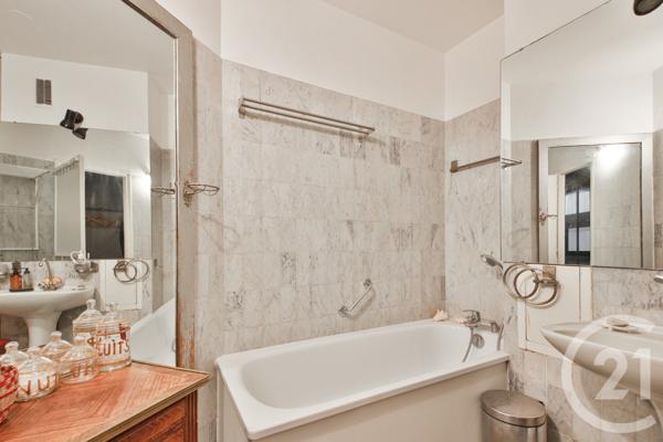 Appartement F6 à vendre  6 pièces - 139,72 m2 PARIS - 75116