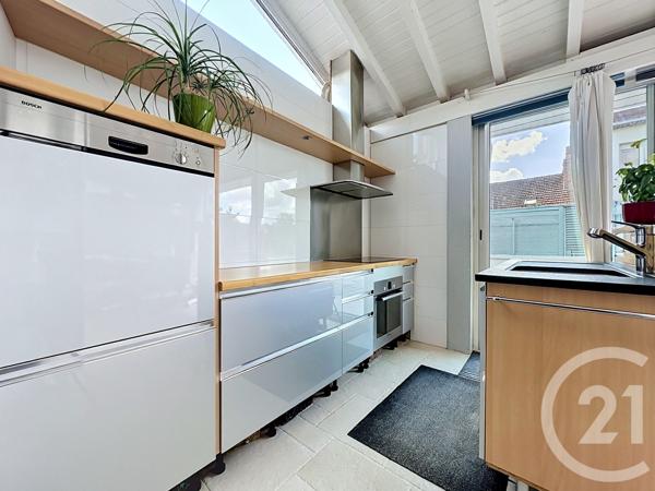 Maison à vendre  6 pièces - 180 m 2   PERIGUEUX  - 24