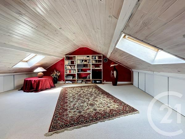 Maison à vendre  6 pièces - 180 m 2   PERIGUEUX  - 24
