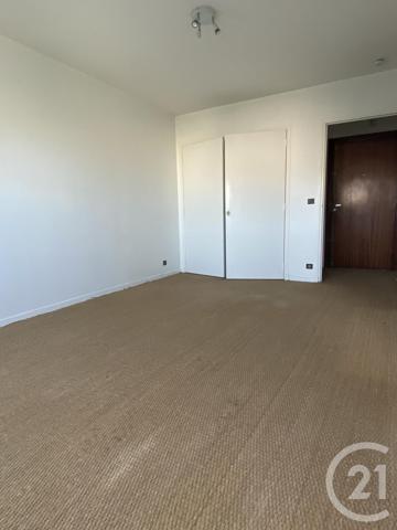 Appartement T2 à vendre  2 pièces - 29,70 m 2   PAU  - 64