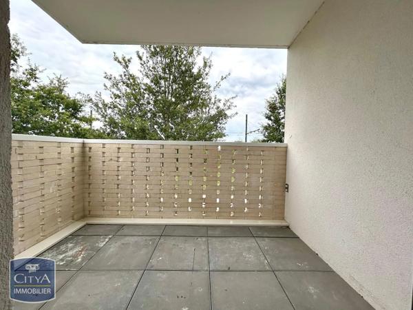 Appartement à louer 2 pièces 41.32m² Tours (37100)