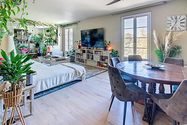 A VENDRE EN EXCLUSIVITÉ ! Lorgues centre à pied -Maison 140 m² -Vue dominante