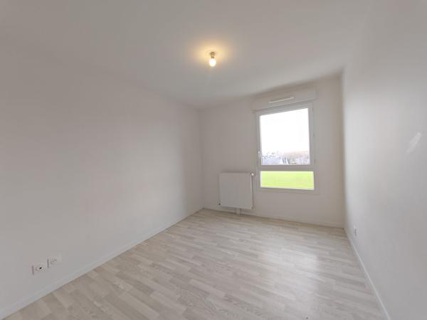 Appartement Vannes 3 pièce(s) 66 m2 + 3 emplacements de stationnement , Vannes