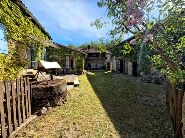 Maison à vendre à Piégut-Pluviers (24360) - Dordogne