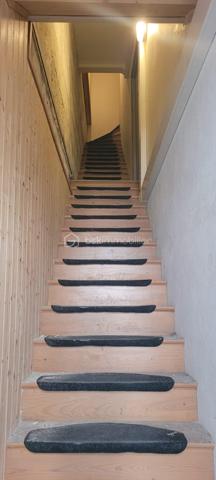 Immeuble commercial de 100 m²