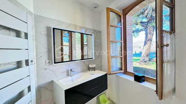 Maison ancienne de 185 m²