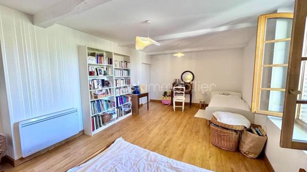 Maison ancienne de 185 m²