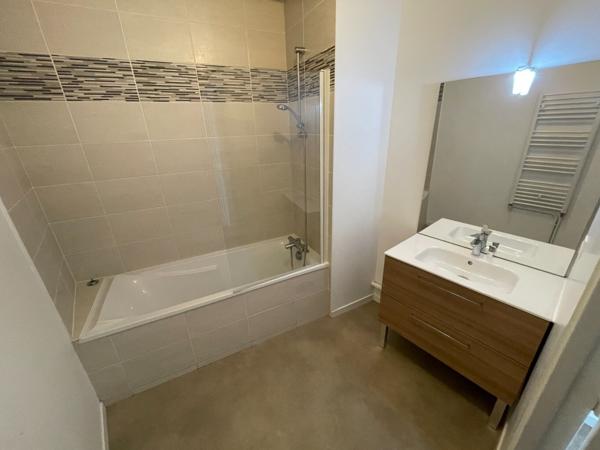 Appartement de type 3 avec balcon à louer (PINEL) 66.02 m2